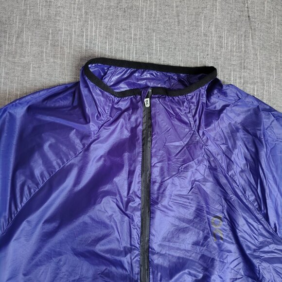 On Running Zero Jacket Womens Size Medium Purple Black Waterproof Windbreaker - Picture 4 of 11